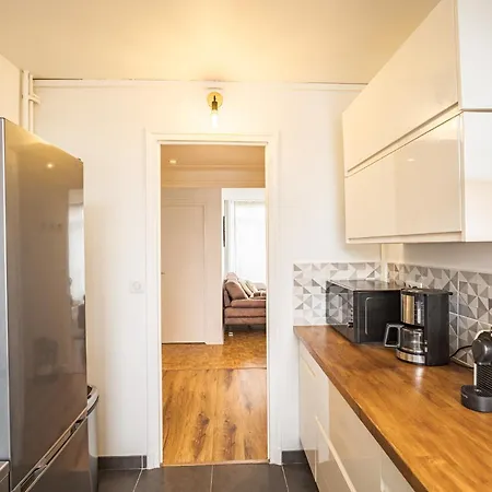 Le - Vue De - 4 * Troyes