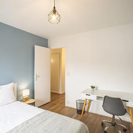 Le - Vue De - 4 Troyes